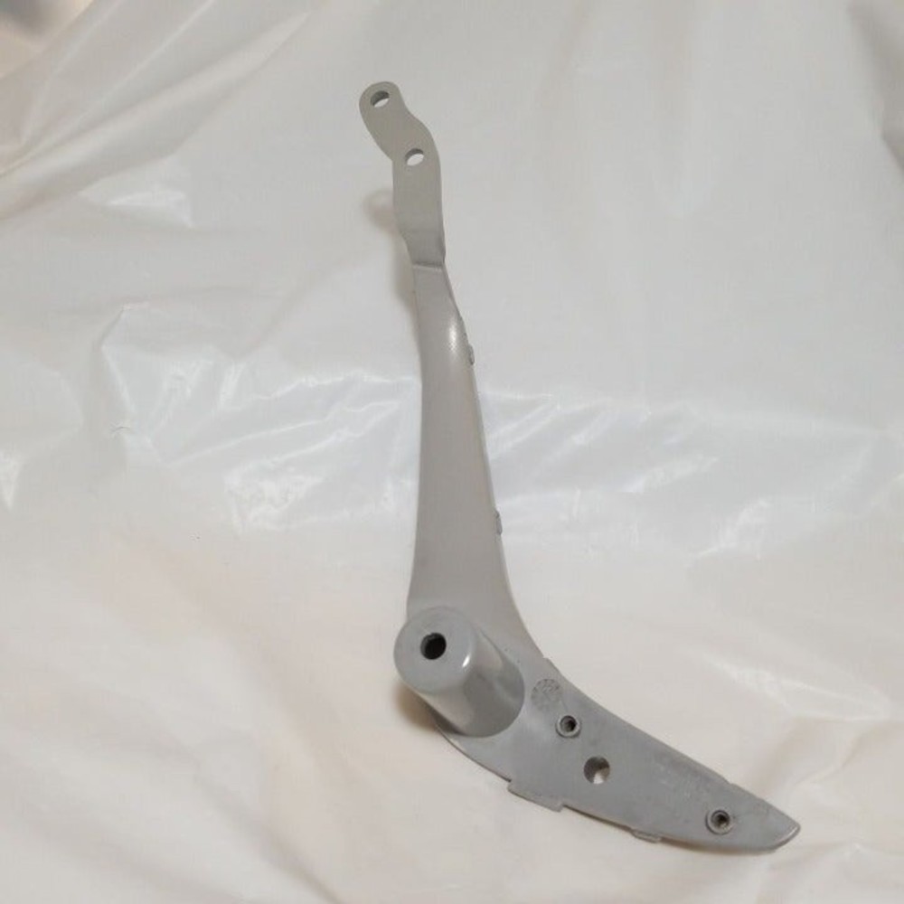 Mercedes-Benz Drivers Side Interior Door Handle Inner Support 1998-02 W208 CLK55